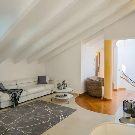 Antonia Apartment *