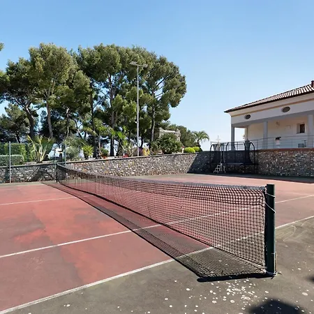 Antonia Lägenhet Marina dʼAndora